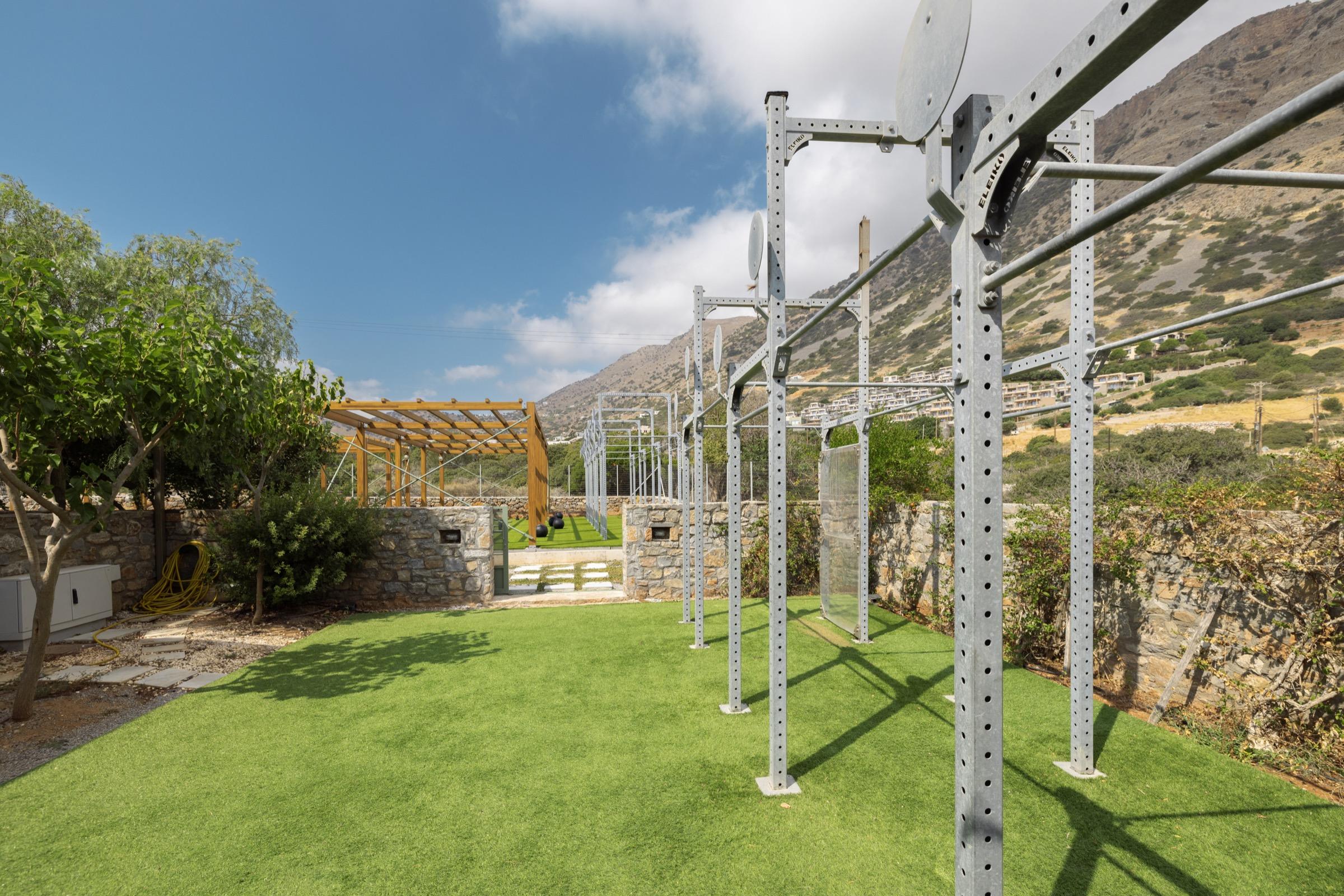 The rig in the open-air gym